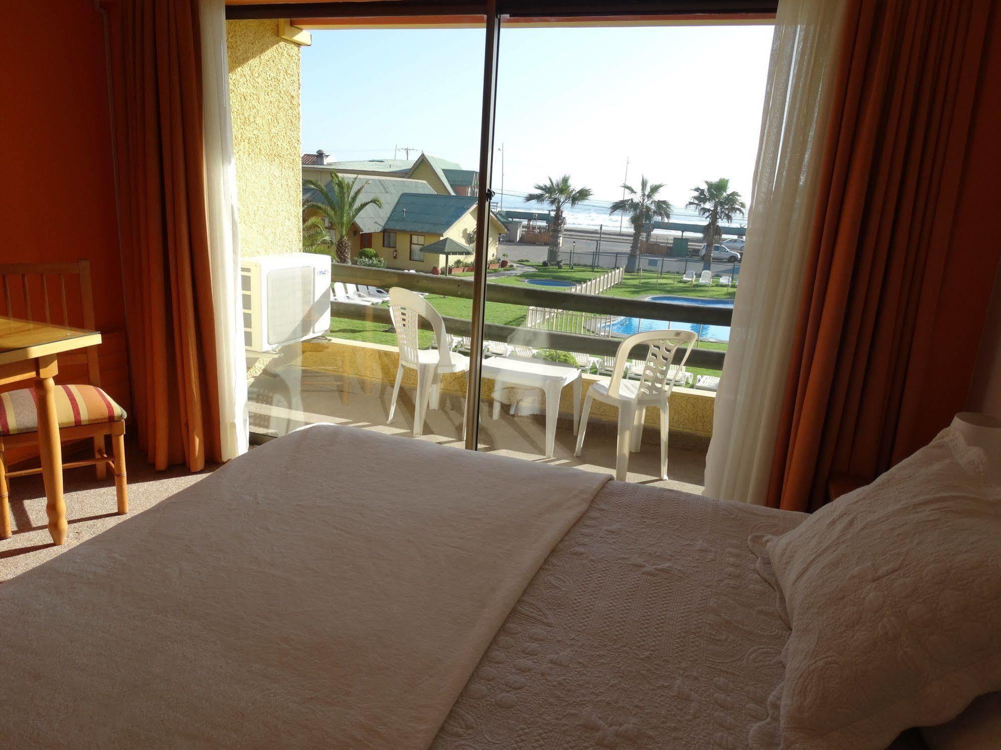 Hotel Y Cabanas Mar De Ensueno Λα Σερένα Εξωτερικό φωτογραφία